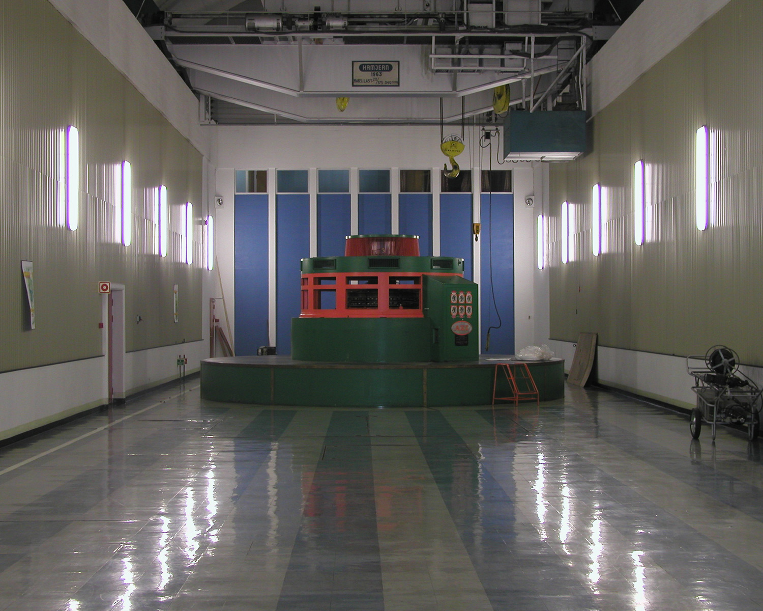 Songa power plant machine hall.